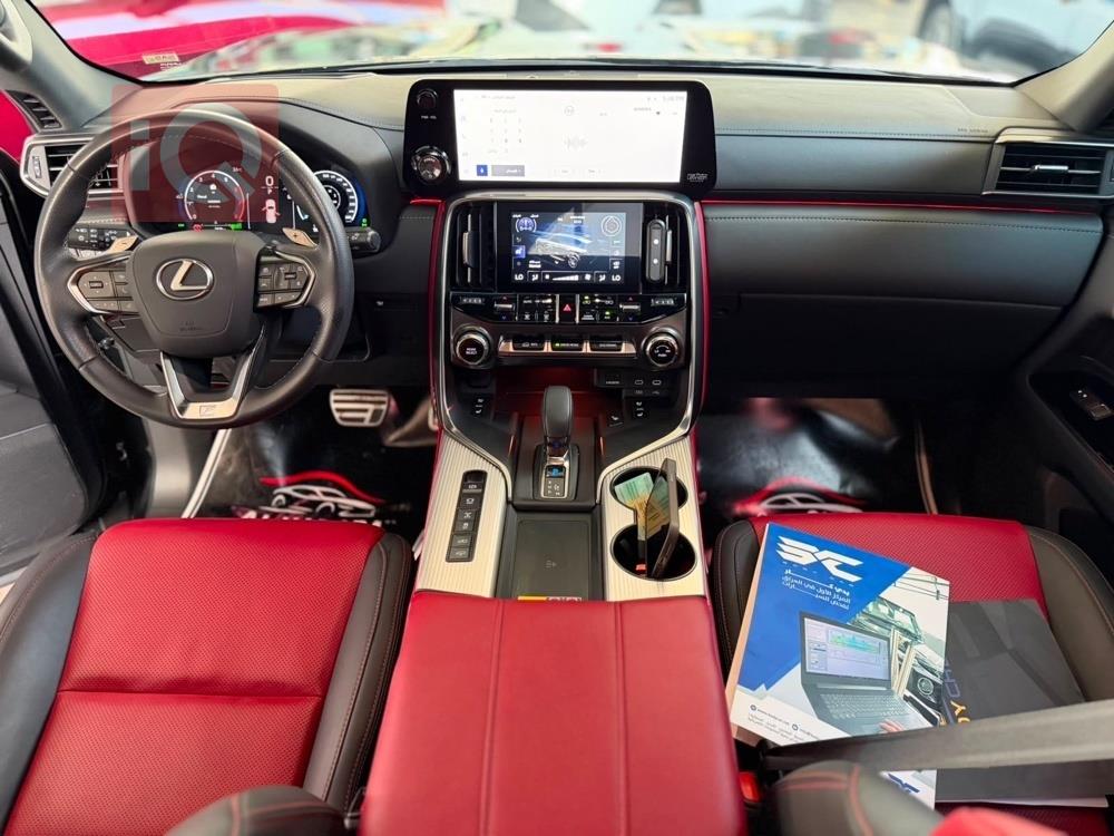 https://cdn.iqcars.ioefb5f932-9d80-472f-a811-2afaefe5f42b_3.jpg